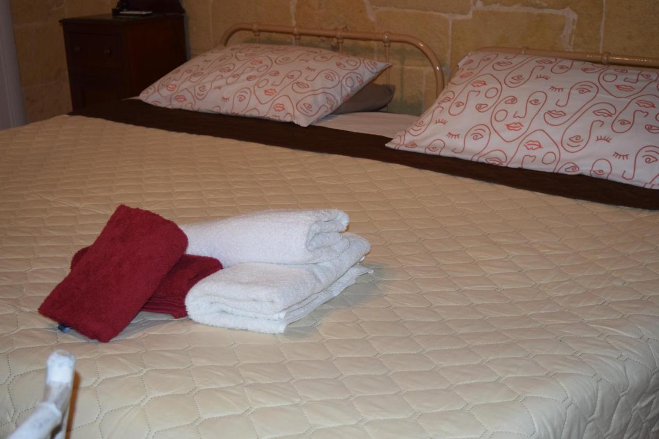 Maria Townhouse Heart Of Victoria B&B Ngoại thất bức ảnh