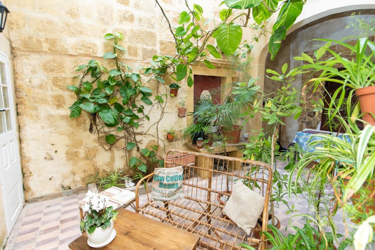 Maria Townhouse Heart Of Victoria B&B Ngoại thất bức ảnh