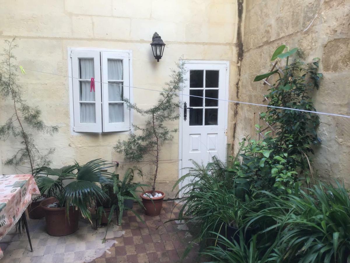 Maria Townhouse Heart Of Victoria B&B Ngoại thất bức ảnh